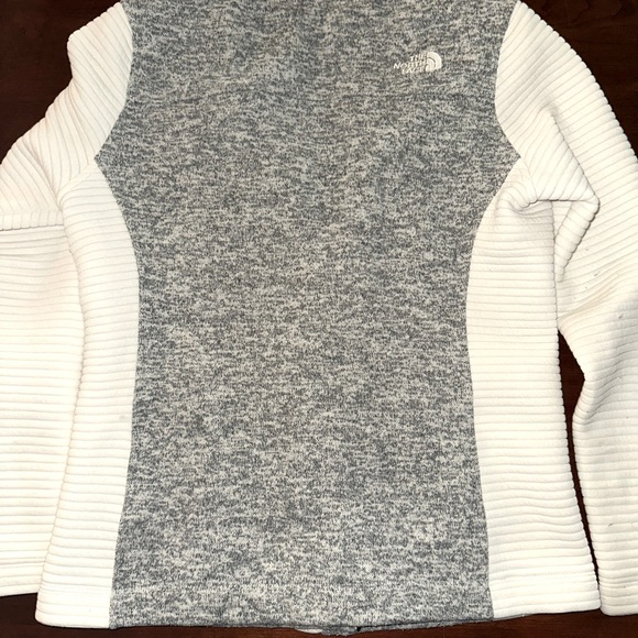 The North face women’s full zip jacket - Picture 5 of 6